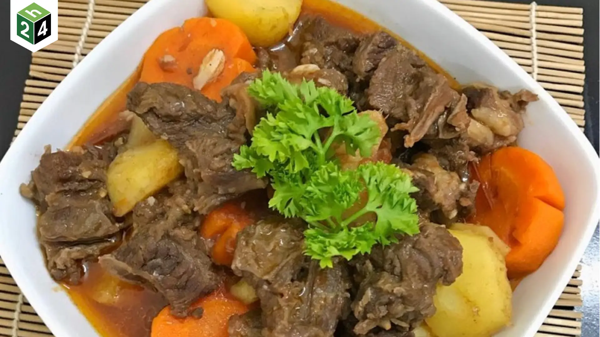 Cách nấu bò kho ngon nhất, thịt mềm đậm đà chấm bánh mì